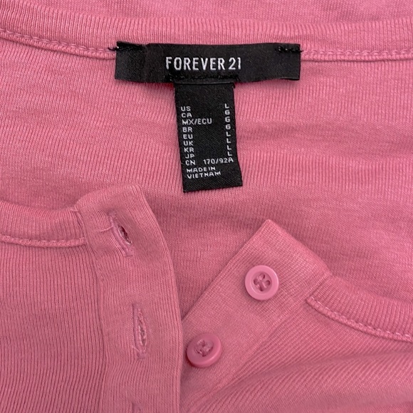 Forever 21 cropped long sleeve top. Juniors Large - Picture 4 of 4